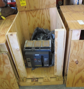 BREAKER, CIRCUIT TYPE, 1600 FRAME AMP RATING, MASTERPACT NW 16H1 KIND, 3 POLE, 480 VOLT RATING. MICROLOGIC TRIP UNIT 5.0A 1200A SENSOR PLUG, PART # NLI-NW16H1-SR (W-44) LOADING & HANDLING FEE $15-